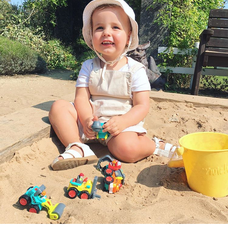 41E6857C-120B-454F-9963-42D9A211455D