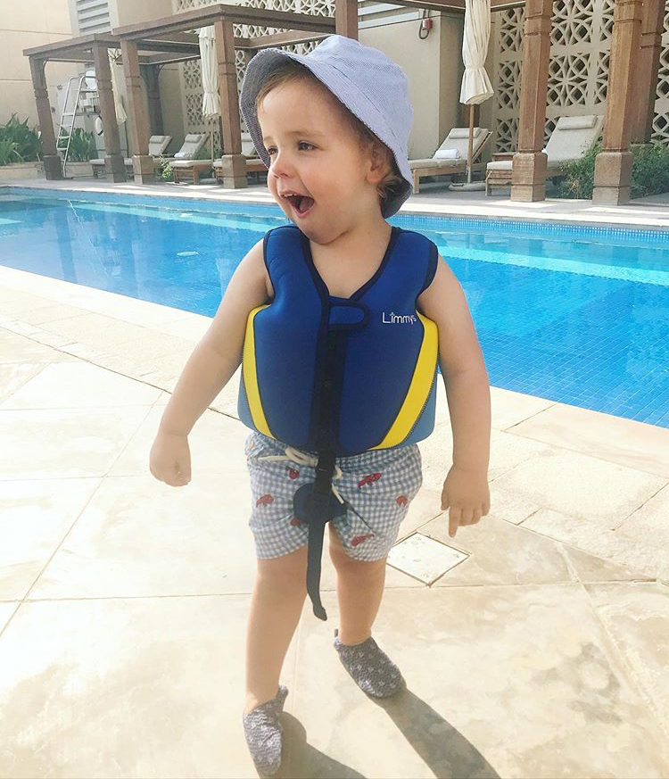 8EACBF18-4E31-4B47-B2CA-28BC735BD011